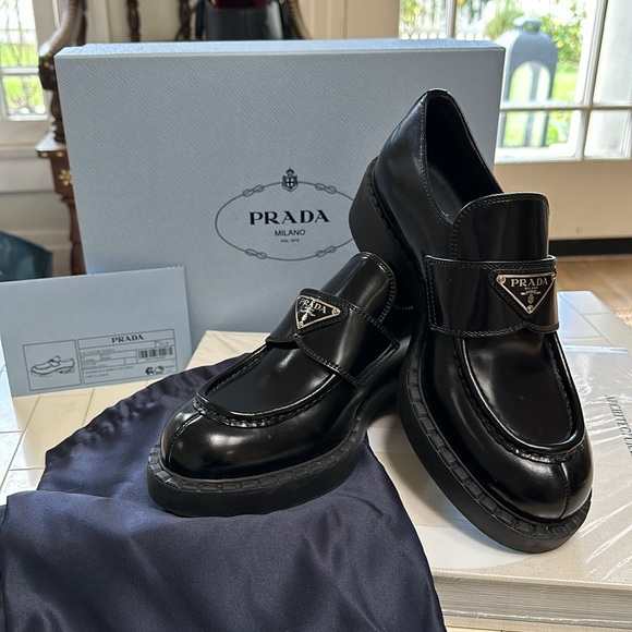 PRADA Black Leather Triangle Shiny Loafers (Sz. 37.5/ 6.5 US) - Picture 2 of 8